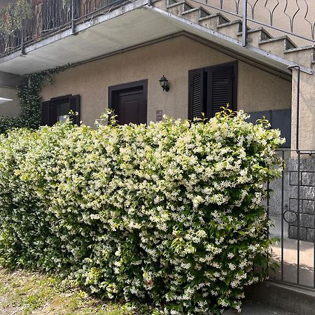 Il Cortile Como Single & Double Room In Apartment No Hotel Ngoại thất bức ảnh